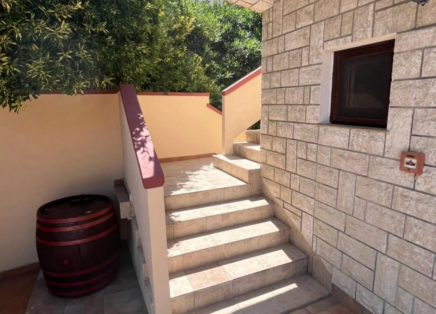 Guest house Apartments&Rooms Pahljina Rab Town Croatia